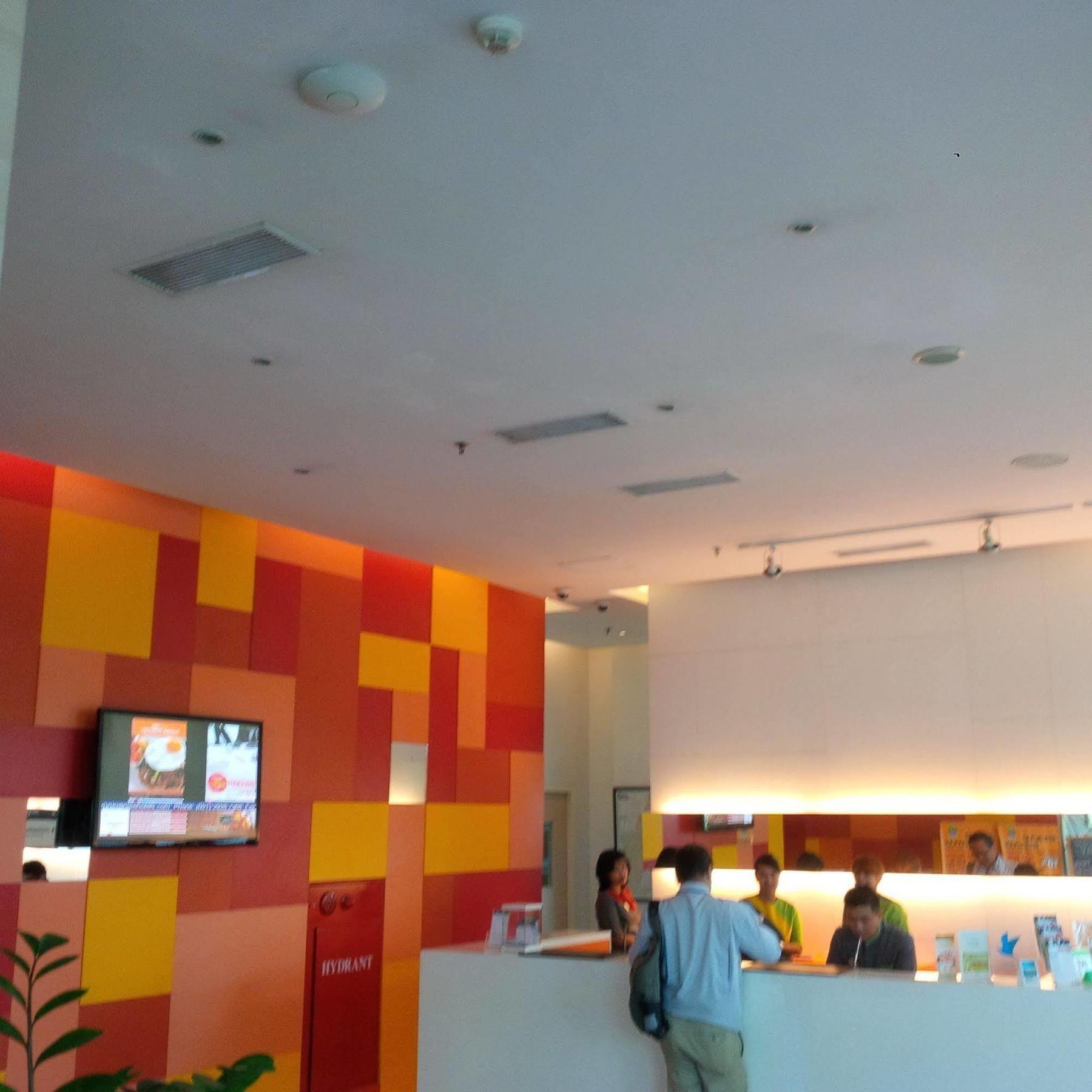 Zuri Express Lippo Cikarang Hotel Bekasi Exterior photo